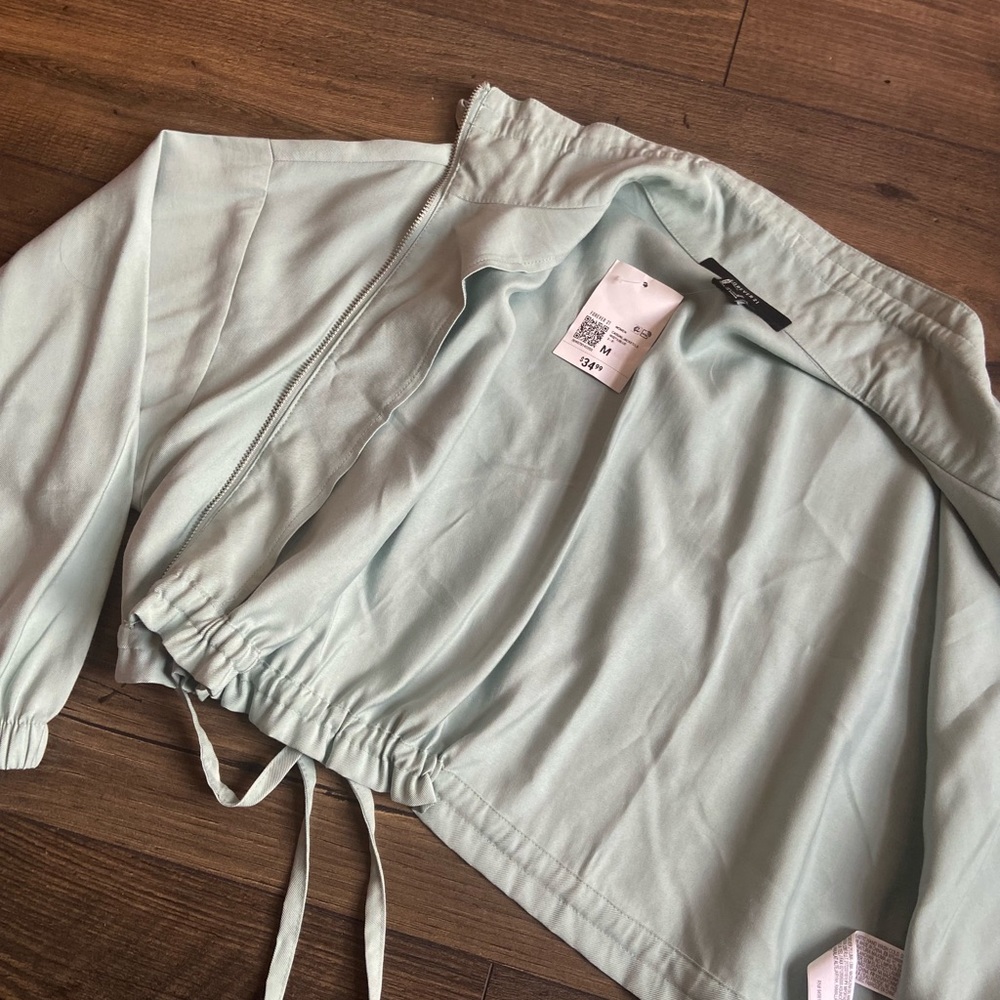 Drawstring Zip-through Cropped Jacket - Picture 4 of 9
